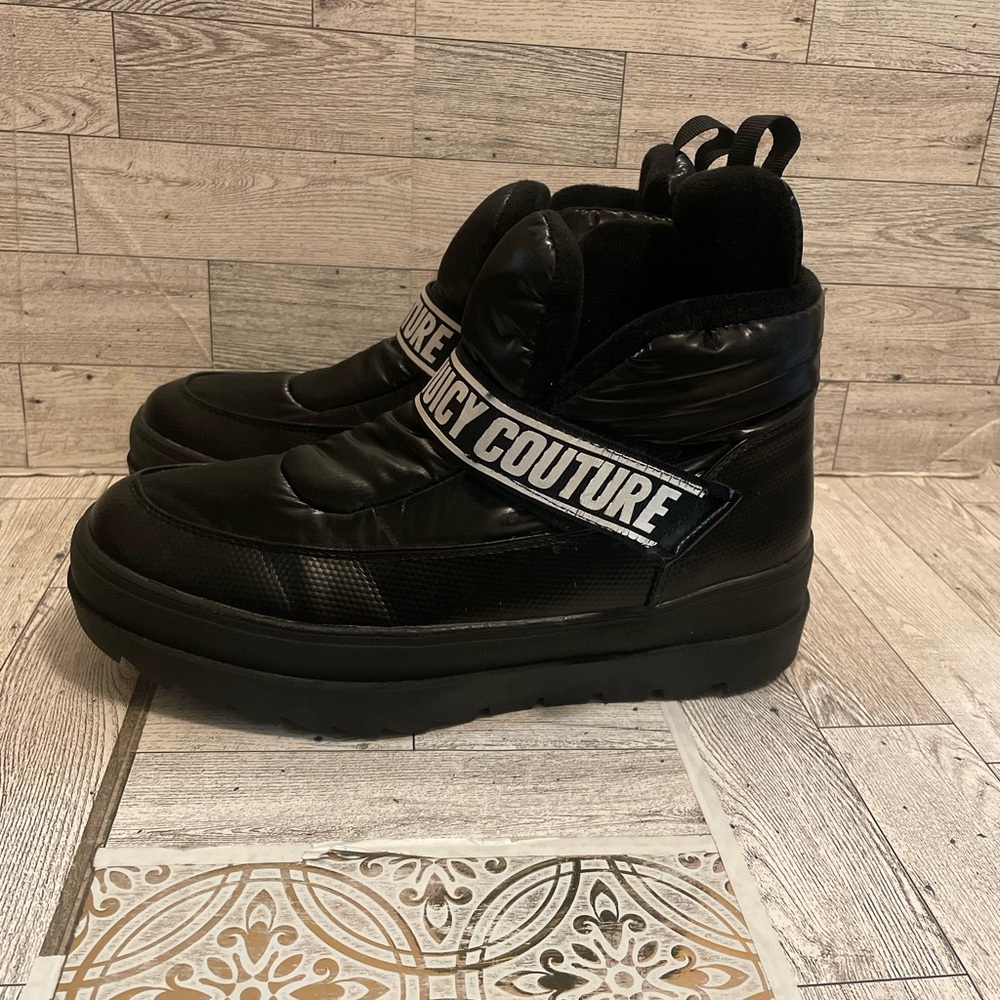 Juicy Couture Veronica winter platform boots